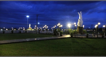 DẤU PHẨY GIỮA HAI CHẶNG ĐỜI