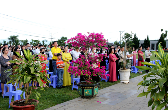 THÁNH LỄ KÍNH NHỚ TỔ TIÊN ÔNG BÀ MÙNG HAI TẾT XUÂN QUÝ MÃO