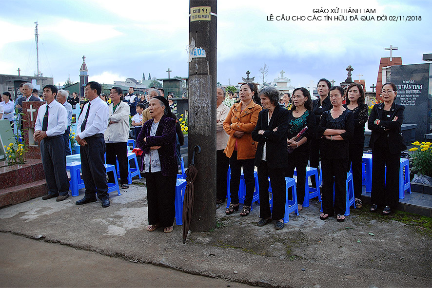 THÁNH LỄ CẦU CHO CÁC TÍN HỮU ĐÃ QUA ĐỜI 02/11/2018