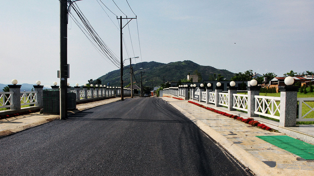 Công viên nghĩa trang Thánh Tâm